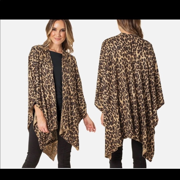 COPY - 🤎 NWT! Leopard Print Blanket Wrap - Picture 1 of 5